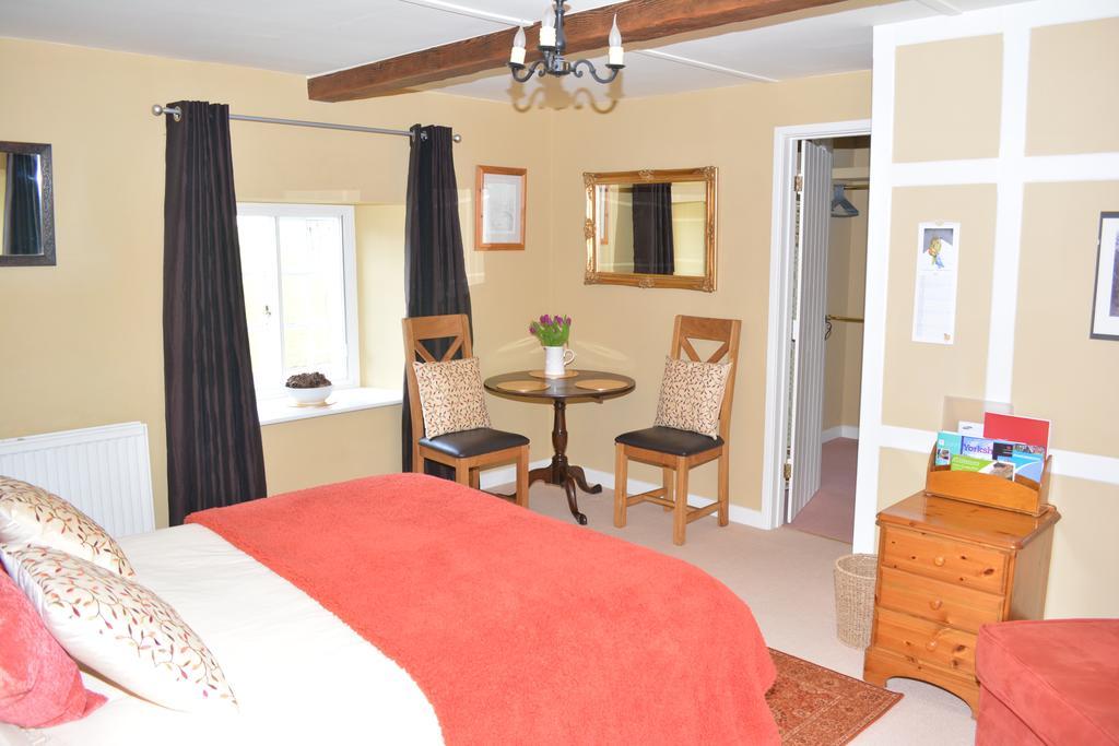 Bed And Breakfast The Old Smithy Knaresborough Oda fotoğraf